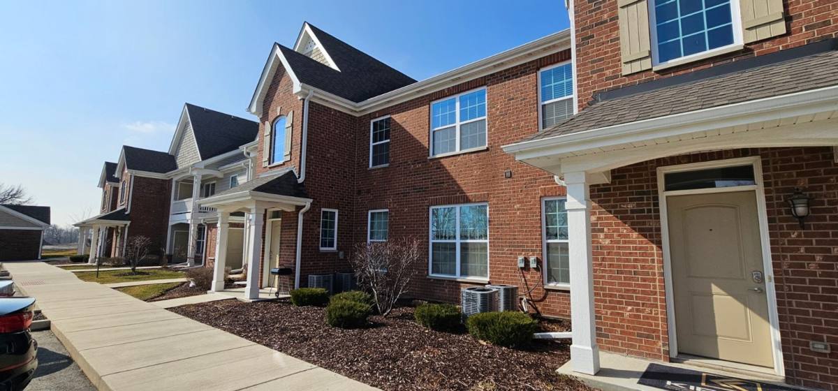 Apartment for rent at 509 Timber Pointe Dr, Joliet, IL 60431