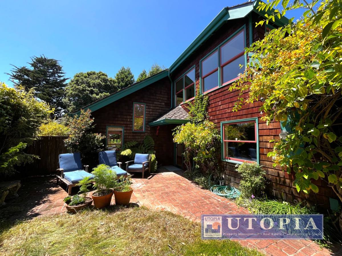 House for rent at 319 Loyola Dr, Aptos, CA 95003