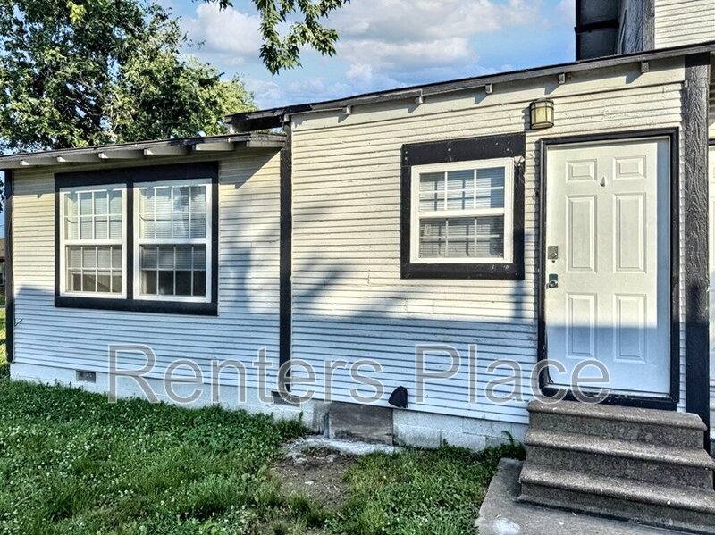 House for rent at 513 E 8th St #B, Claremore, OK 74017