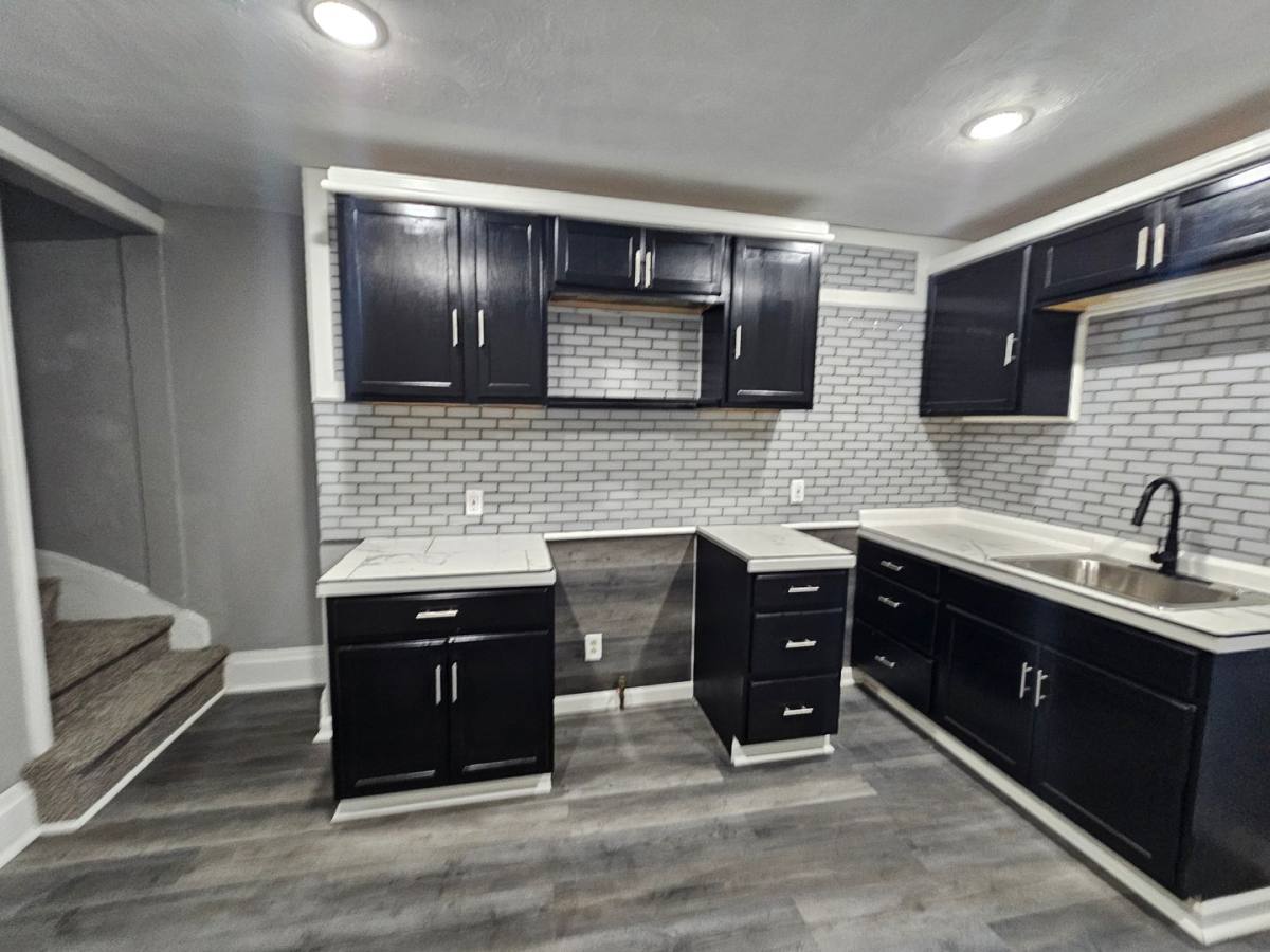 House for rent at 435 E Carson St #2, Pittsburgh, PA 15203