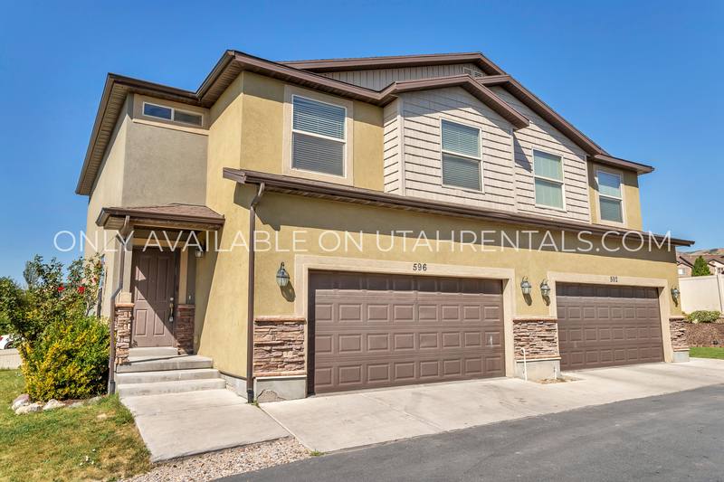 Townhouse for rent at 596 W Goldenrod Way, Saratoga Springs, UT 84045