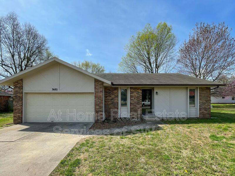 House for rent at 3682 W Harrison, Springfield, MO 65802