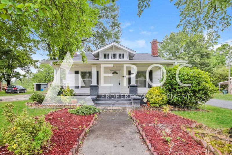 House for rent at 1100 Elwell Ave, Greensboro, NC 27405