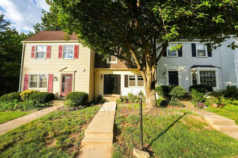 Townhouse for rent at 6626 Birchleigh Way, Alexandria, VA 22315