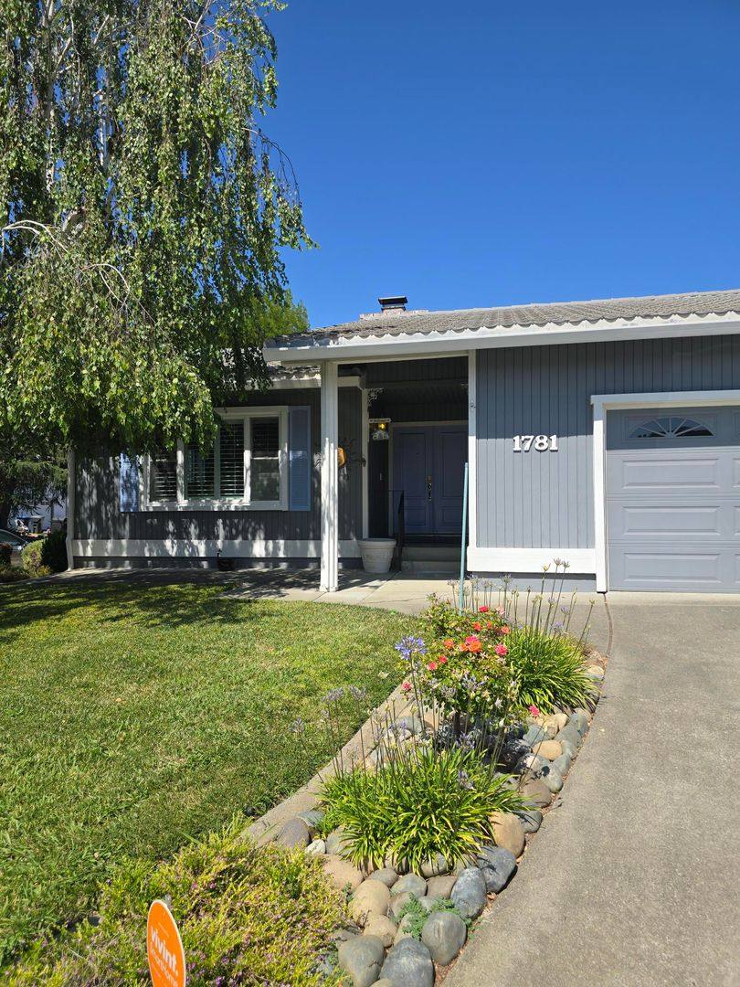 Apartment for rent at 1781 Larkin Dr, Fairfield, CA 94534