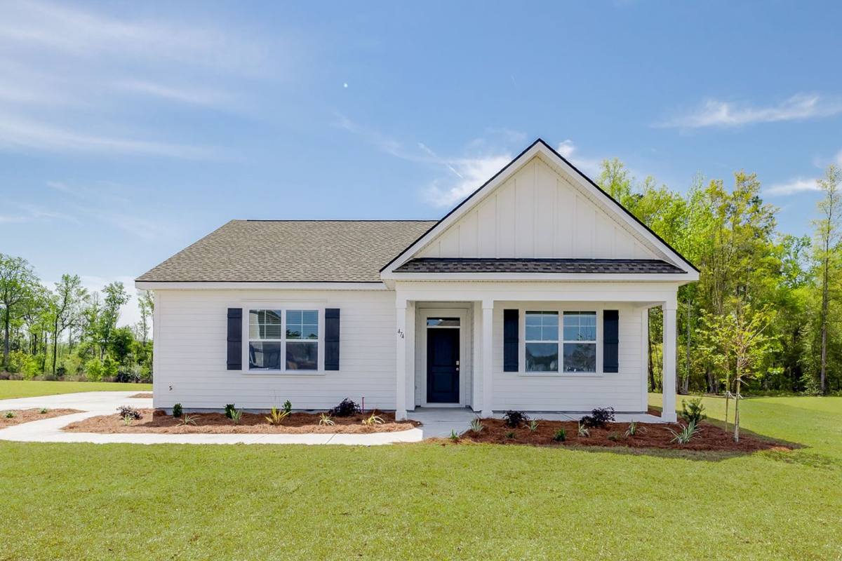 House for rent at 539 Logging Hill Dr, Richmond Hill, GA 31324