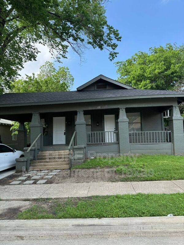 House for rent at 1208 Hawthorne Ave #A, Fort Worth, TX 76110