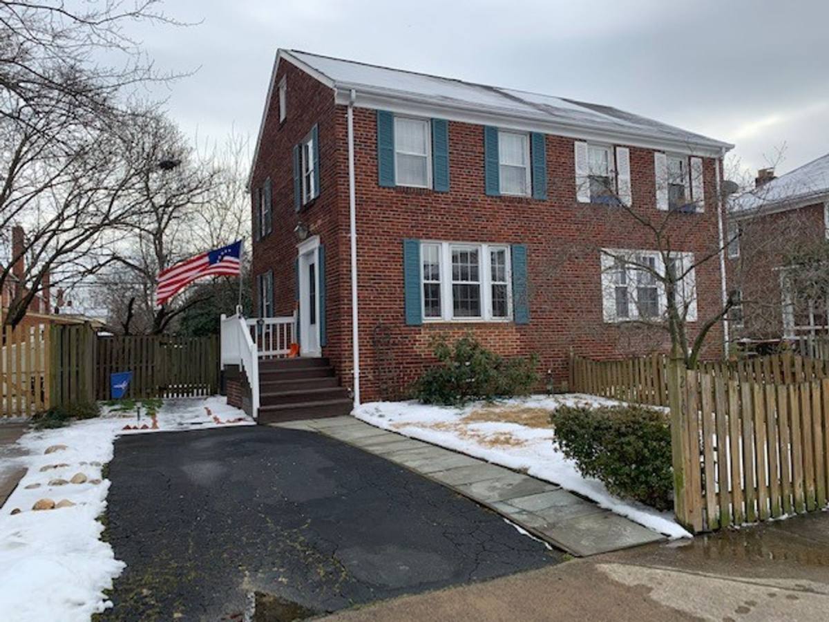 House for rent at 2104 27th St #S, Arlington, VA 22206