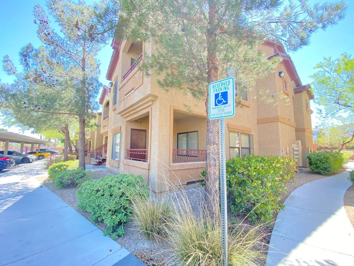 Condo for rent at 8250 N Grand Canyon Dr #B26, Las Vegas, NV 89166