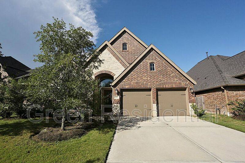 House for rent at 6707 Miller Shadow Lane, Sugar Land, TX 77479