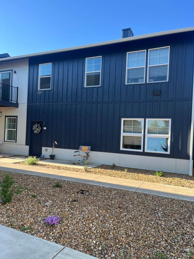 Apartment for rent at 1500-1650 SW Juniper Ave, Redmond, OR 97756