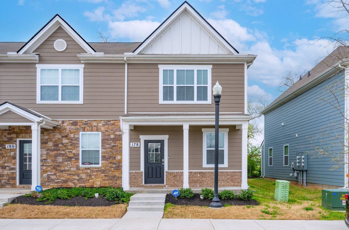 Townhouse for rent at 178 Cecil Rd, Lebanon, TN 37087