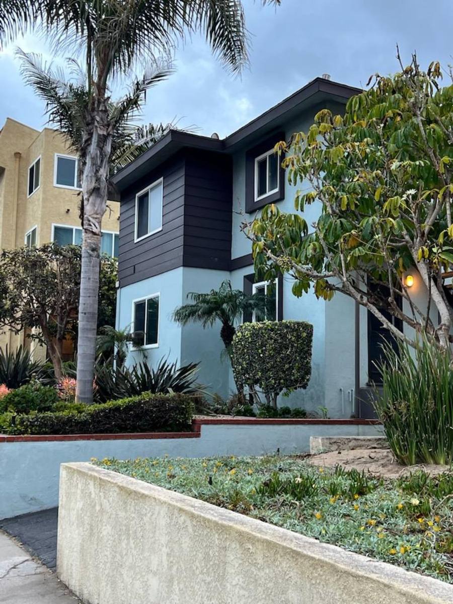 Apartment for rent at 108 Vista Del Mar, Redondo Beach, CA 90277