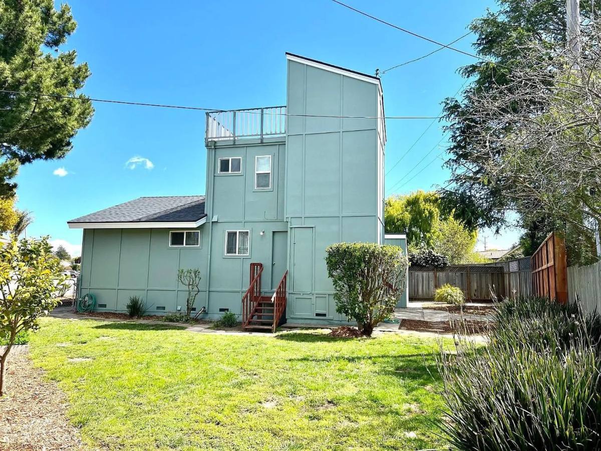 House for rent at 625 Cedar St, Aptos, CA 95003