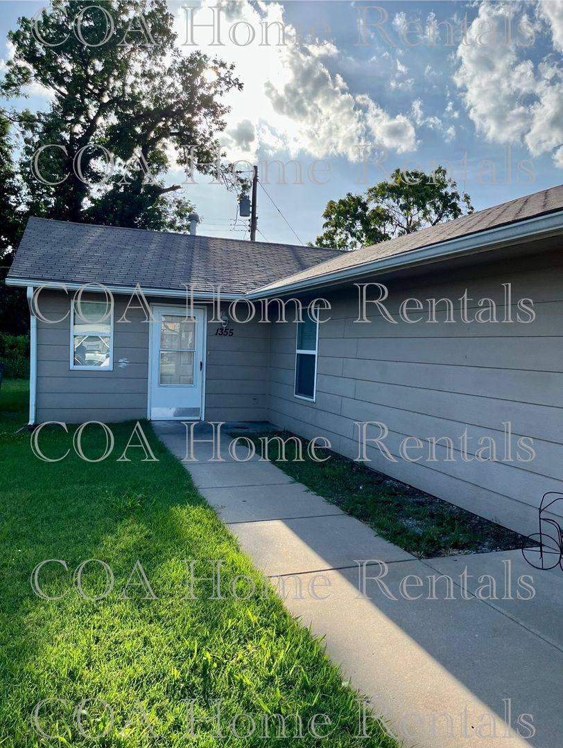 Apartment for rent at 1355 N Cleveland Ave, Wichita, KS 67214