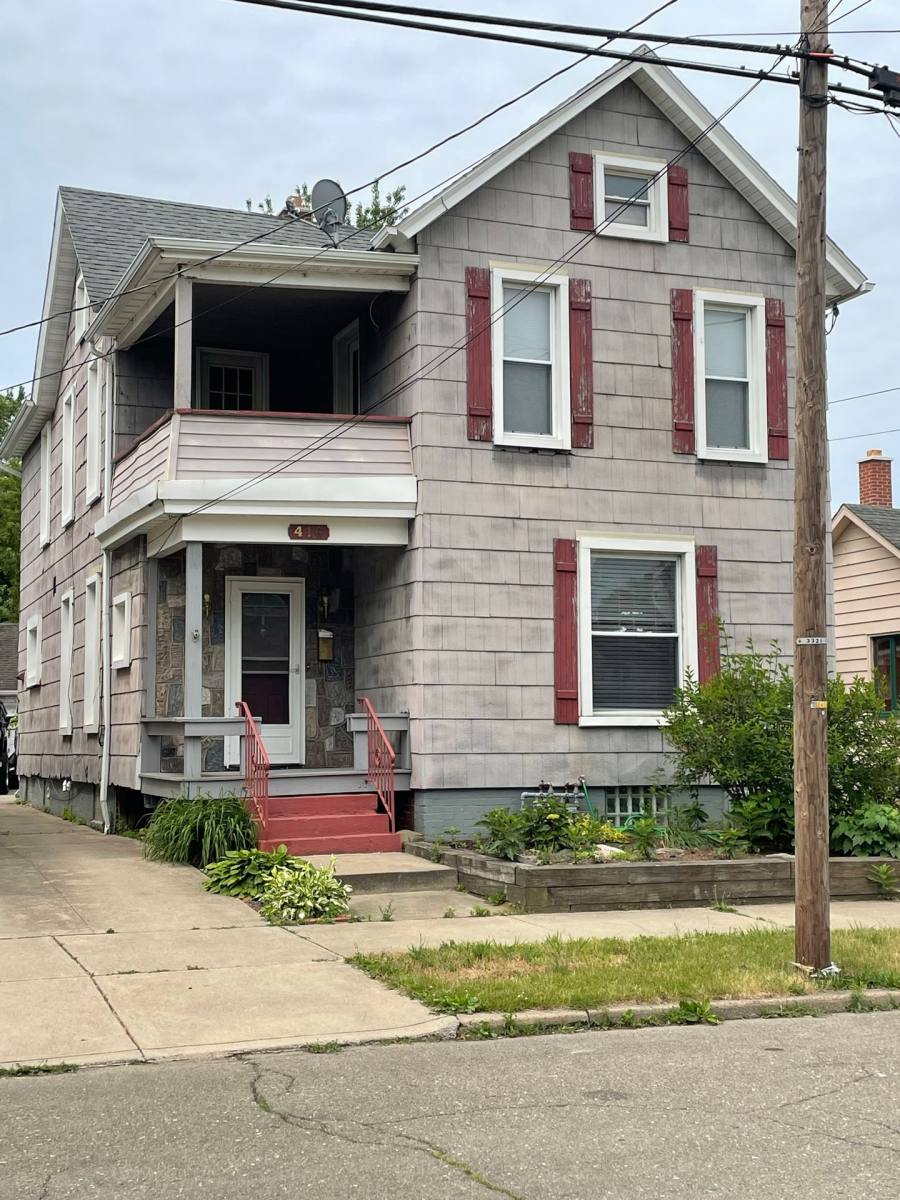 Apartment for rent at 416 Cascade St, Erie, PA 16507