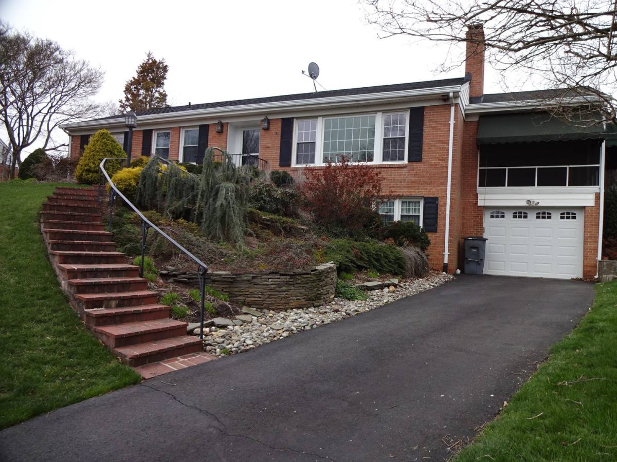 House for rent at 6620 Skyline Court, Alexandria, VA 22307