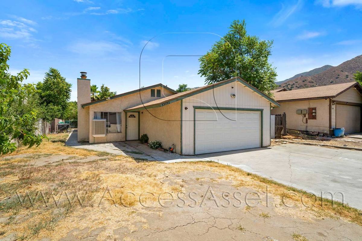 Townhouse for rent at 33092 Esther St, Lake Elsinore, CA 92530