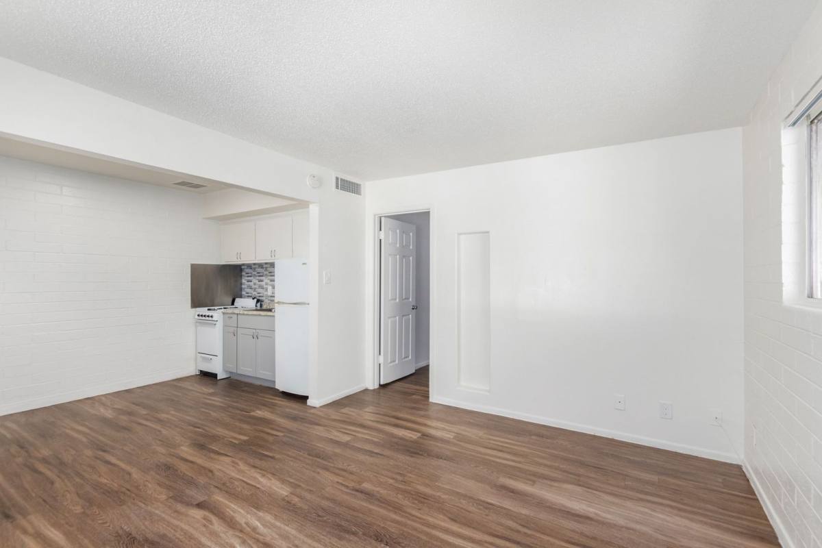 Apartment for rent at 815, 821, 827 W, Tempe, AZ 85281