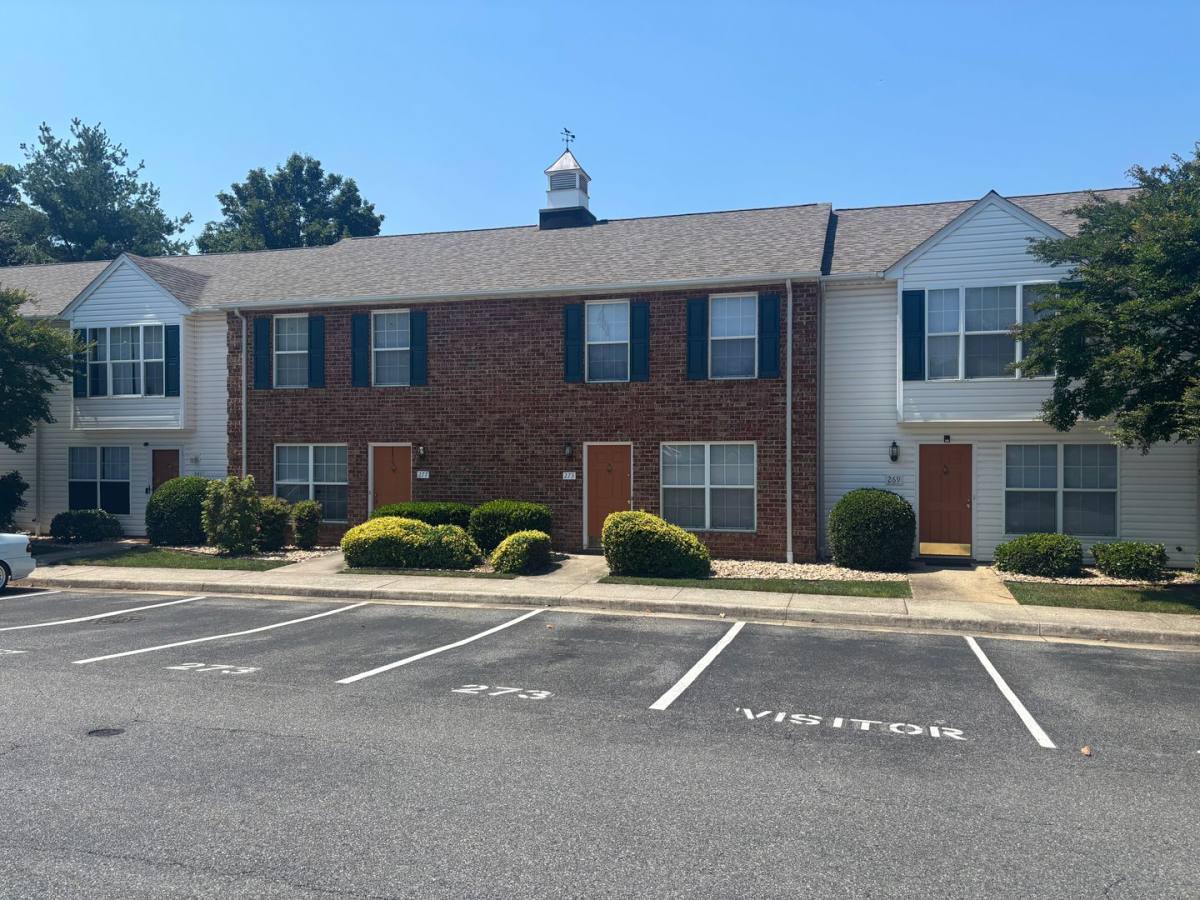 Townhouse for rent at 273 Mulberry Circle, Lynchburg, VA 24502