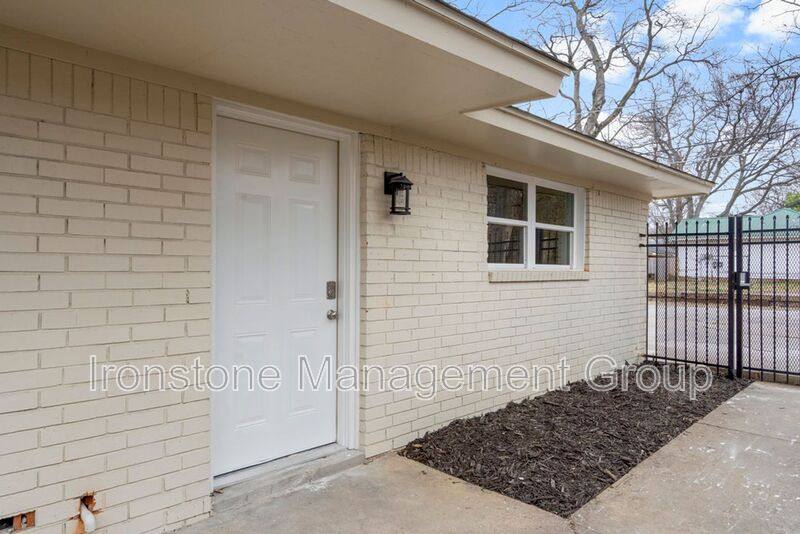 House for rent at 1011 S Rockford Ave #4, Tulsa, OK 74120