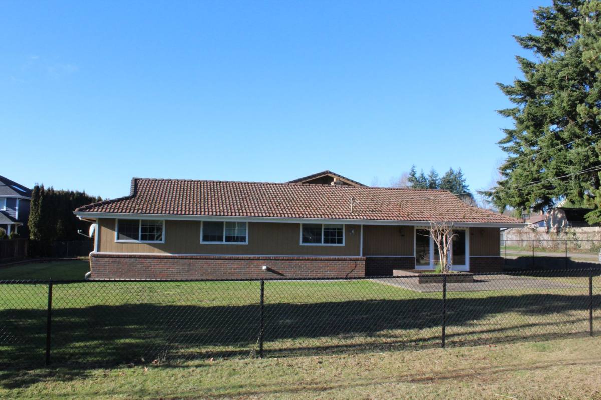 House for rent at 13425 160th Ave SE, Renton, WA 98059