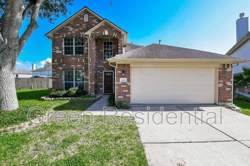 House for rent at 112 Glade Bridge Court, Dickinson, TX 77539