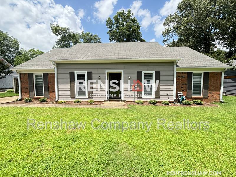House for rent at 8462 River Glen Dr, Germantown, TN 38139