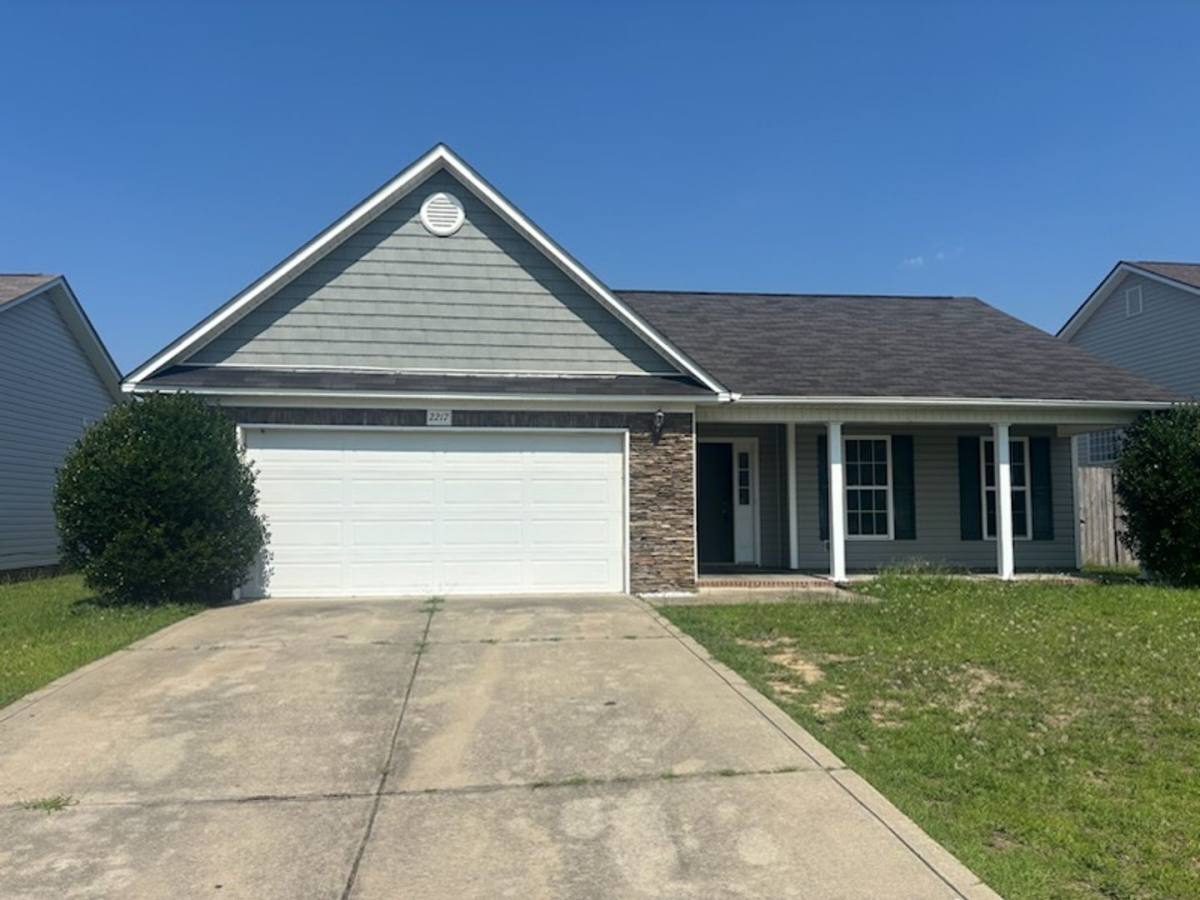 House for rent at 2217 Cliff Swallow Dr, Fayetteville, NC 28306