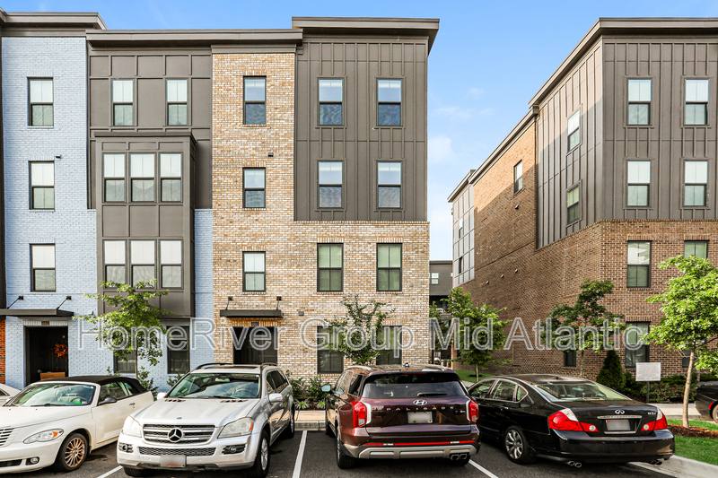 Townhouse for rent at 10013 Ruffian Way #B, Laurel, MD 20723