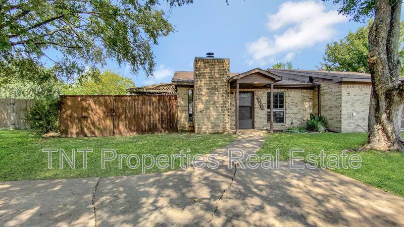 Apartment for rent at 605 San Saba Court, College Station, TX 77845