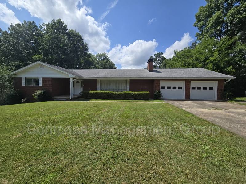 House for rent at 3109 Dekalb Dr SW, Knoxville, TN 37920