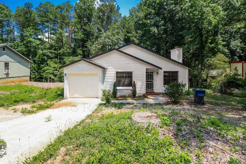 House for rent at 2982 Kevin Lane, Jonesboro, GA 30236