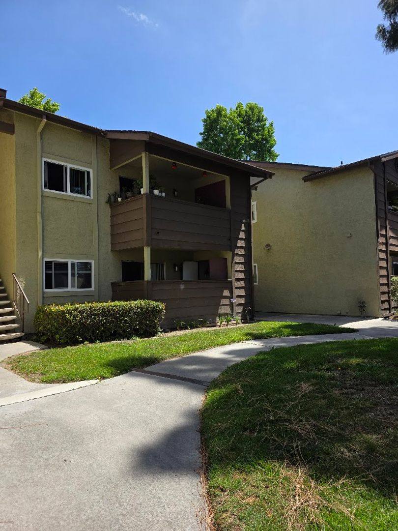 Apartment for rent at 510 Calle Montecito, Oceanside, CA 92057