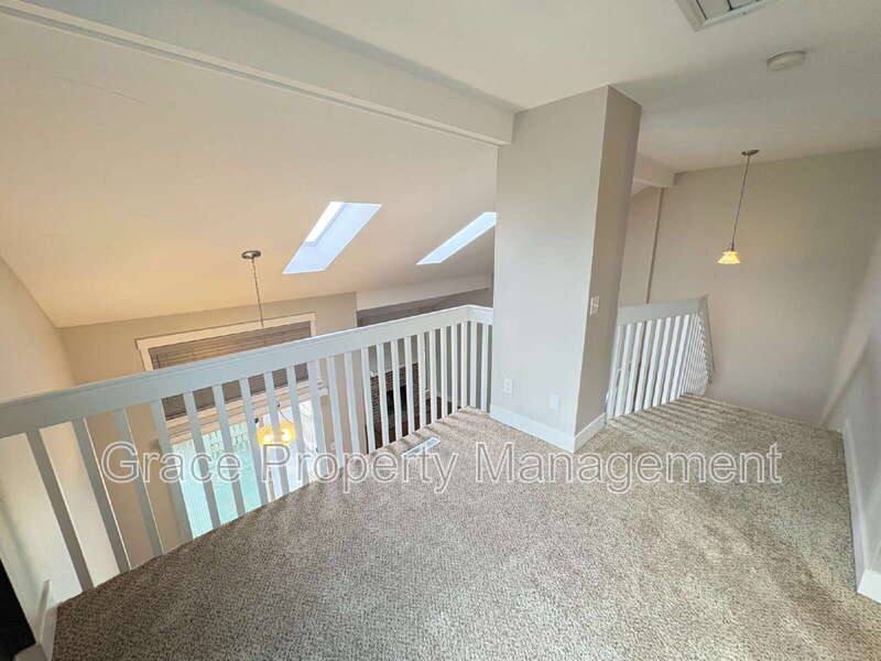 Townhouse for rent at 14221 E Radcliff Circle, Aurora, CO 80015