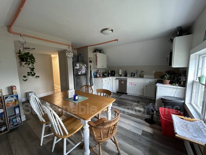 Apartment for rent at 36 Roxbury St #3, Worcester, MA 01609