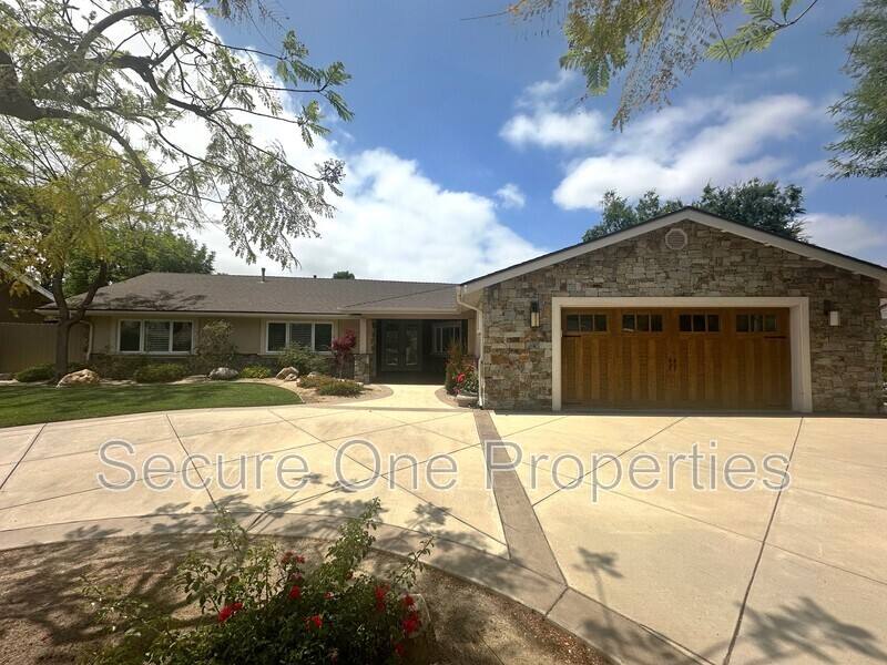 House for rent at 1695 Berkshire Dr, Thousand Oaks, CA 91362