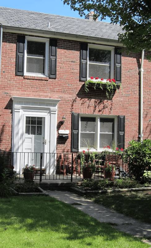 Townhouse for rent at 3915 Yolando Rd, Baltimore, MD 21218