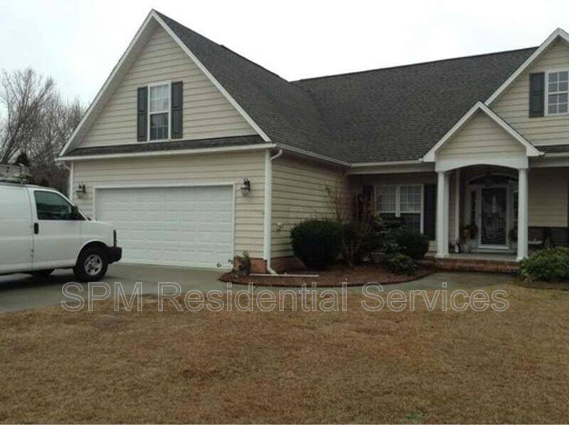House for rent at 1100 Sloop Point Loop Rd, Hampstead, NC 28443