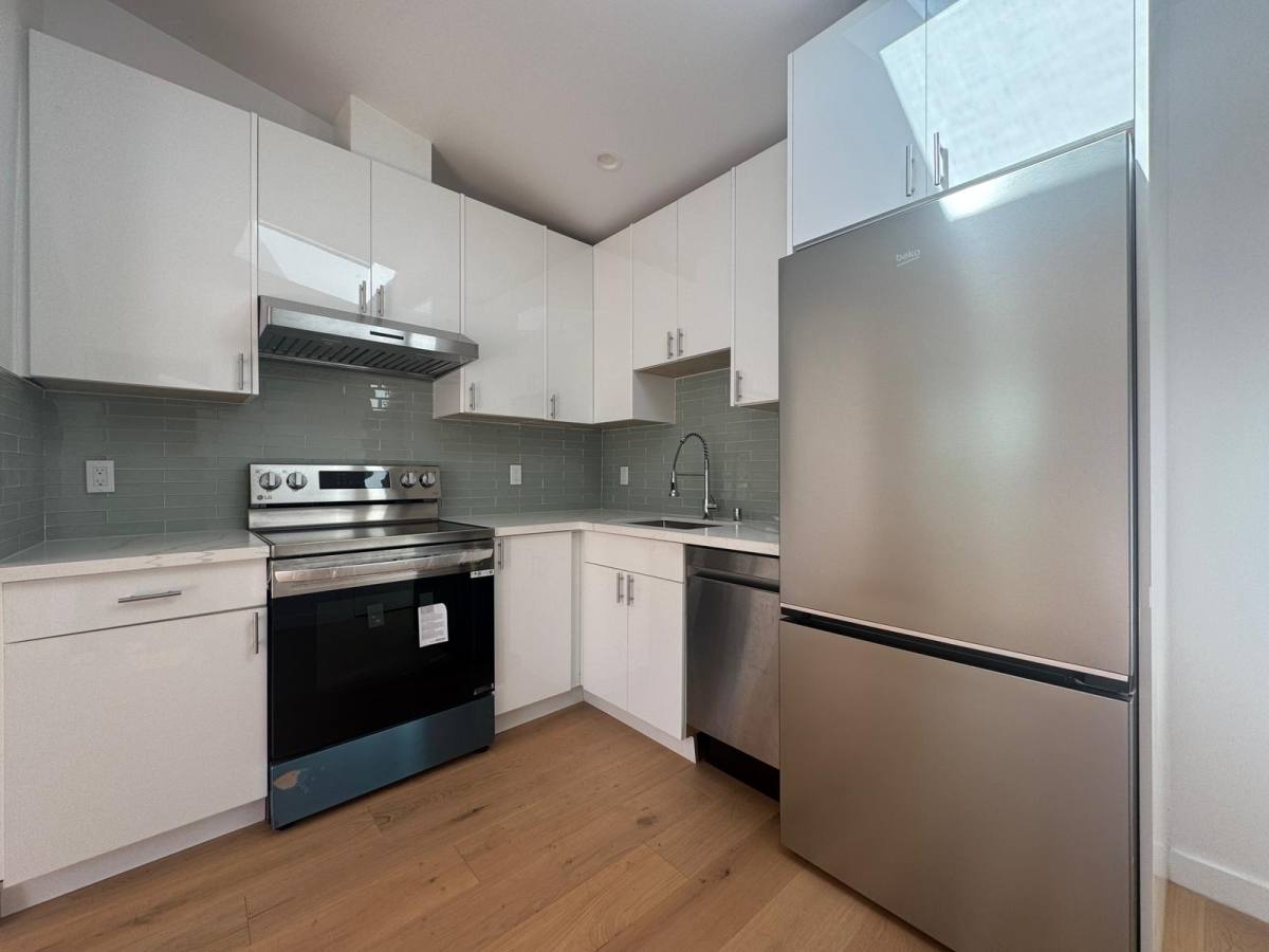 Apartment for rent at 53 Ledyard St #53B, San Francisco, CA 94124