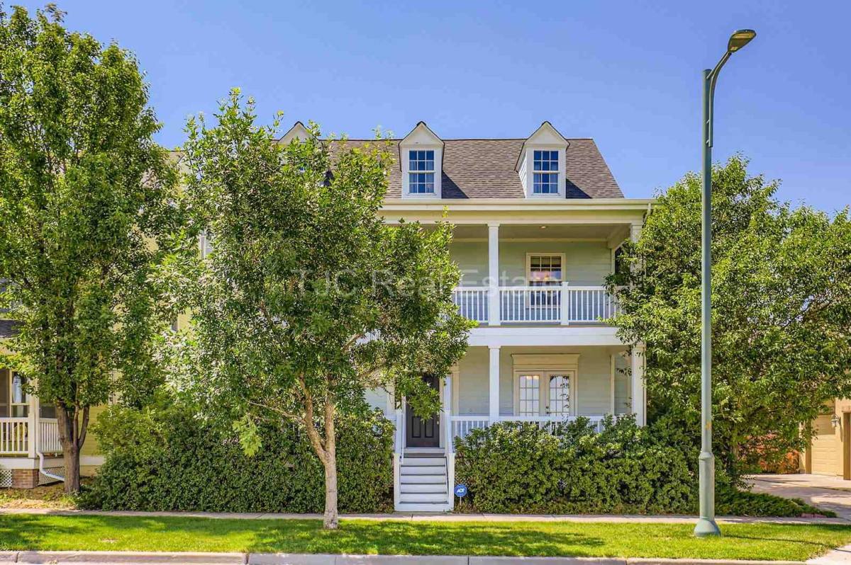 House for rent at 9710 E 35th Ave, Denver, CO 80238
