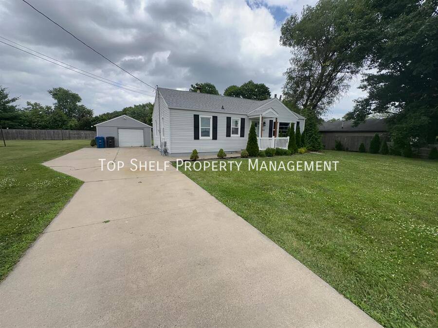House for rent at 903 Payton Ave, Des Moines, IA 50315