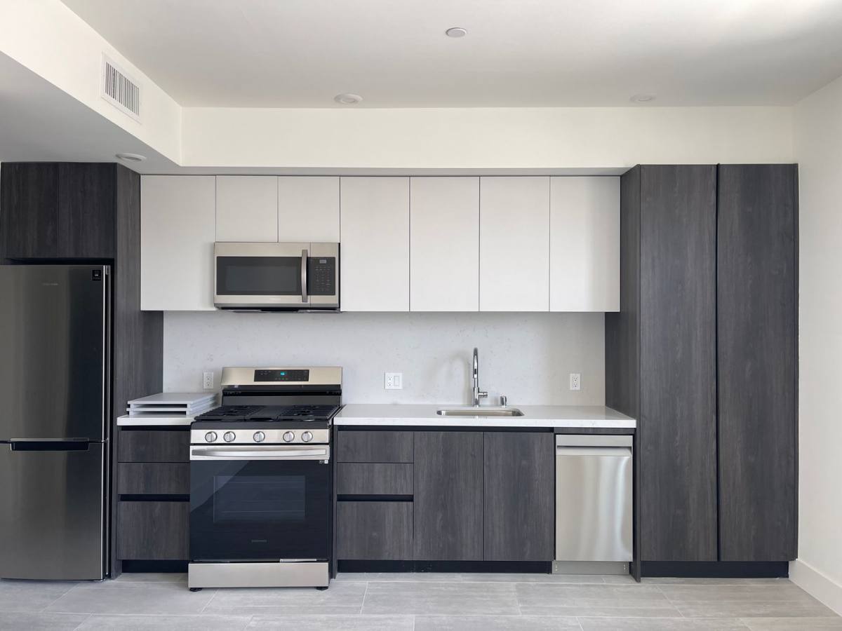Apartment for rent at 3766 Motor Ave, Los Angeles, CA 90034