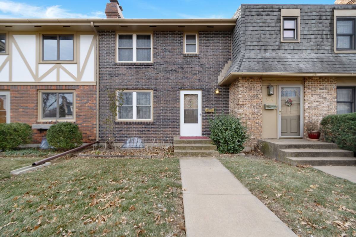 Townhouse for rent at 326 Twykingham Place, Manhattan, KS 66503