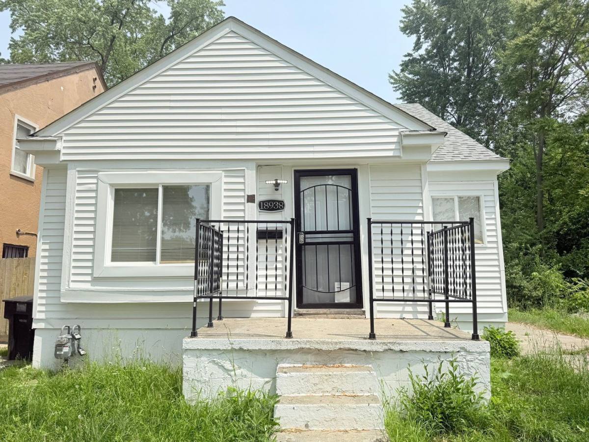 House for rent at 18938 Dale St, Detroit, MI 48219