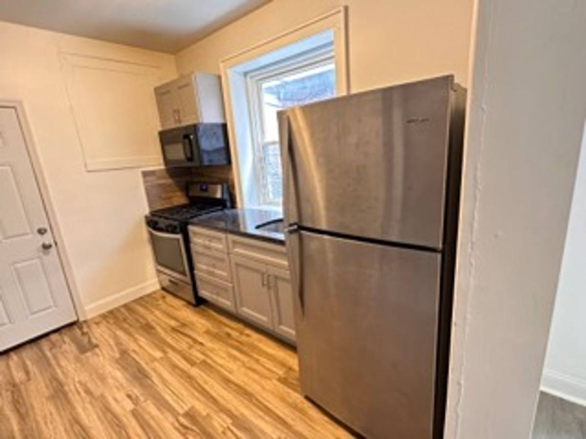 Apartment for rent at 4832-36 Walnut St, Philadelphia, PA 19139