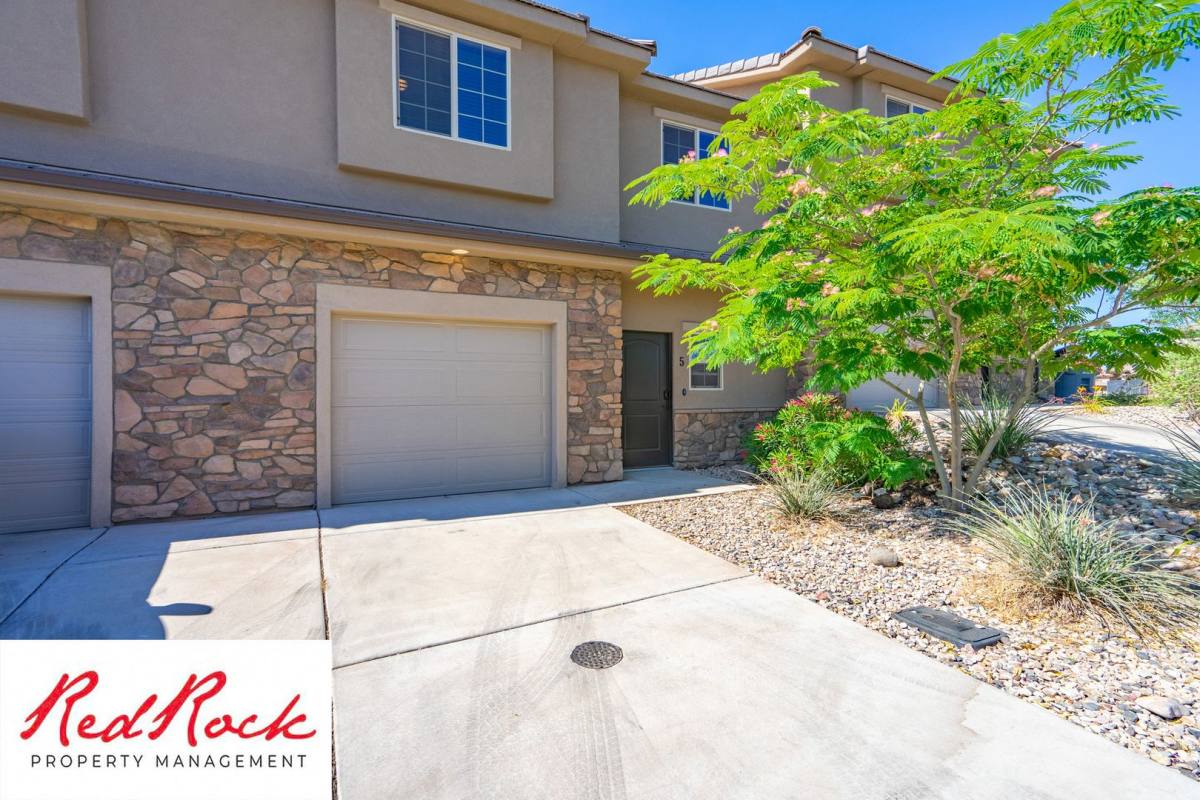 Townhouse for rent at 290 E Buena Vista Blvd, Washington, UT 84780