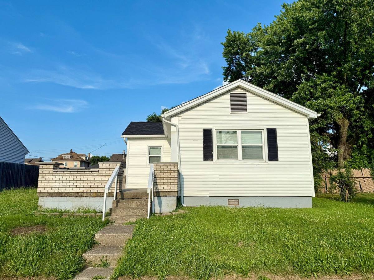 House for rent at 1211 Lind St, Middletown, OH 45044