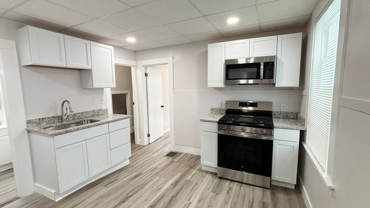 Apartment for rent at 116-118 Walker St, Lowell, MA 01854