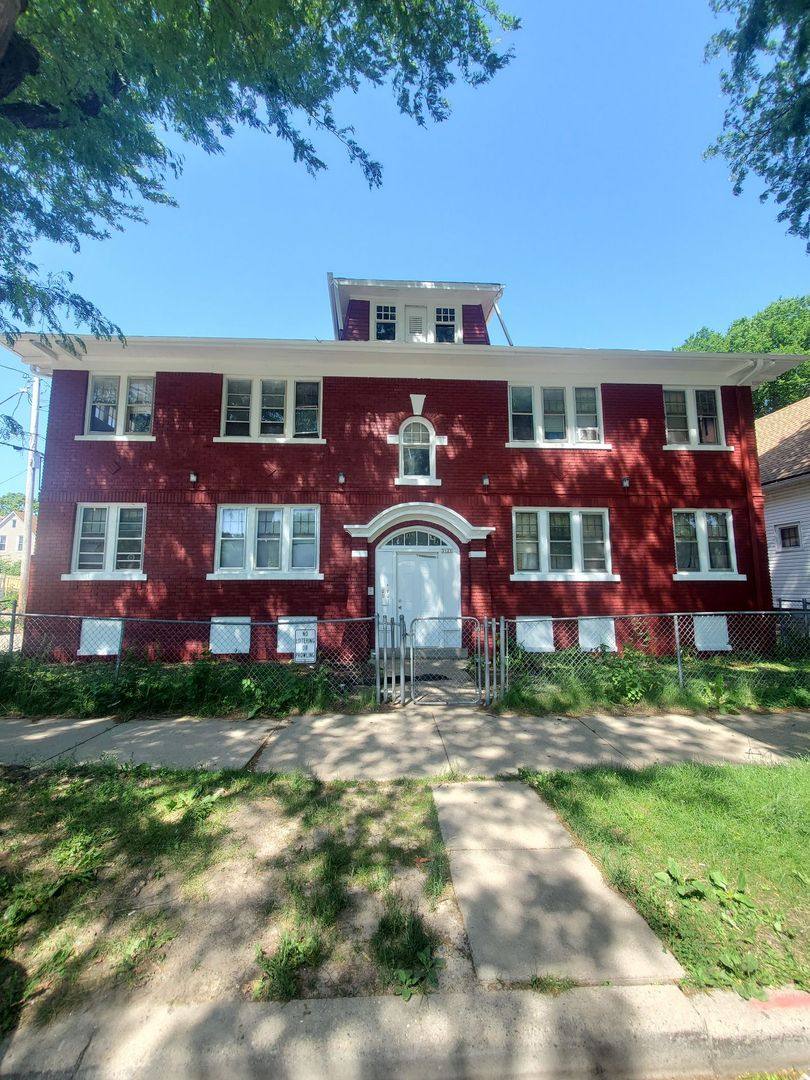 Apartment for rent at 3121 N 39th St, Milwaukee, WI 53216